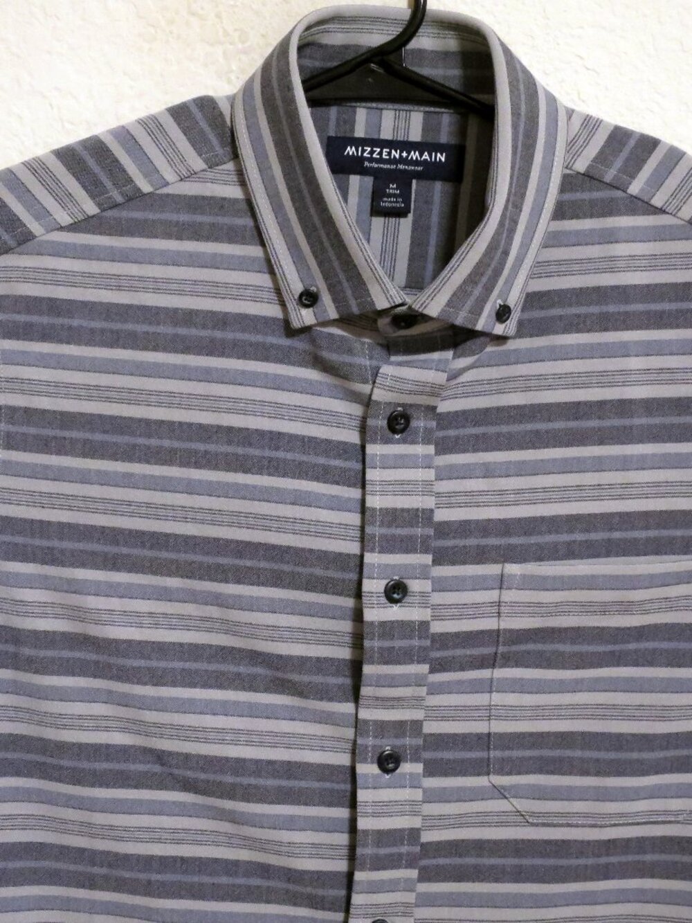 Mizzen Main Shirt Mens Medium New Long Sleeve Button Trim Blue Gray Striped